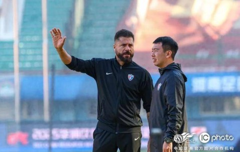 九游网页版入口 -中超今夜再迎强敌，斯图加特止住颓势，主帅态度：引发热议，年轻球员得到机会的简单介绍