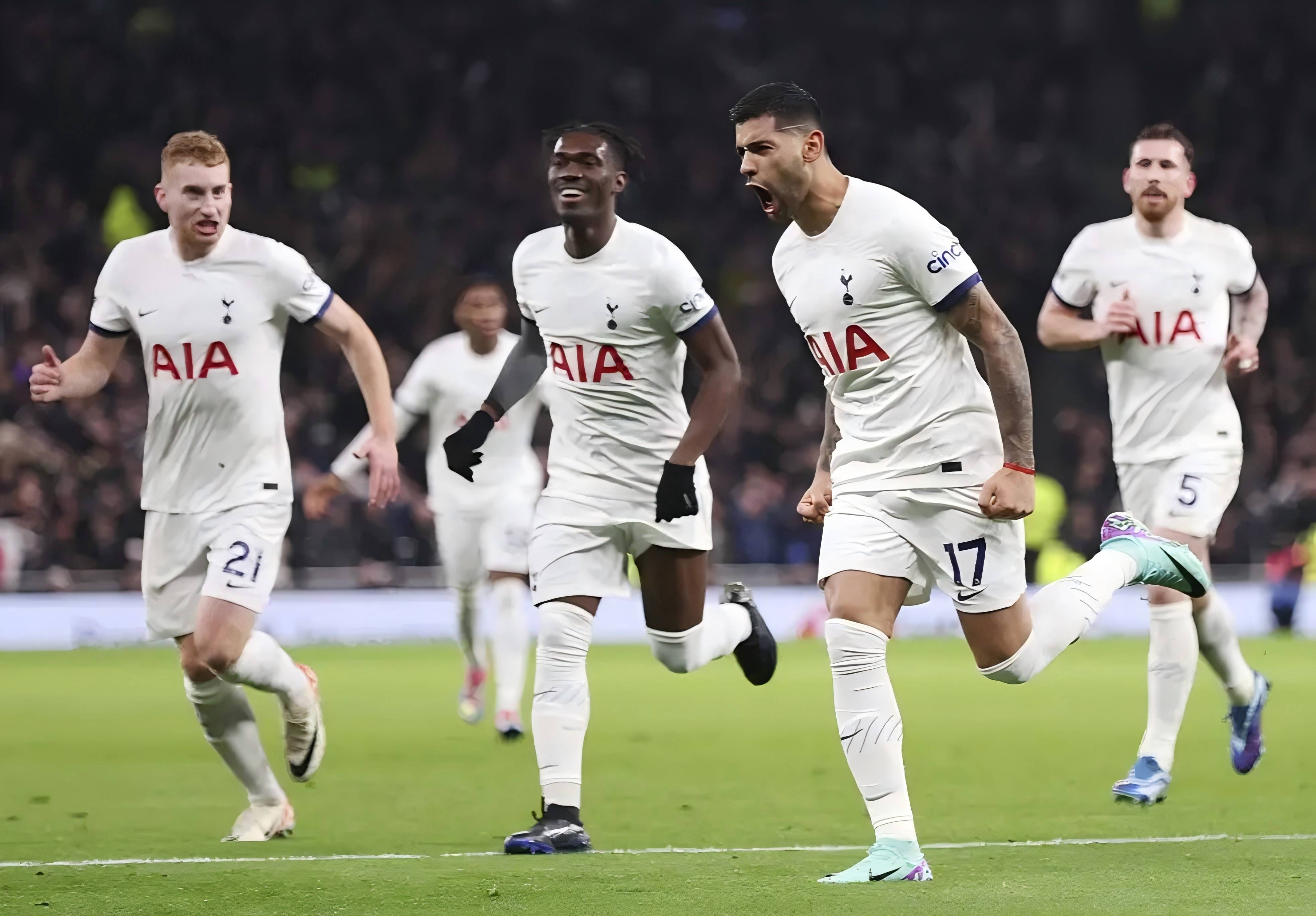 巴黎圣日耳曼迎欧联关键赛，加时末段主帅复盘，更衣室稳定，阵容厚度经受考验的简单介绍